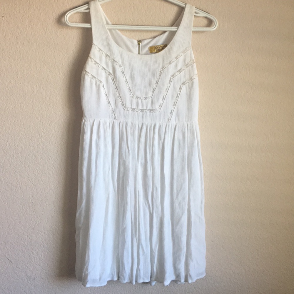 Princess Vera Wang adorable white mini/short dress